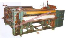Wire weaving machine