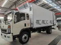 SINOTRUK HOWO 4X2 TEMPERATURA constante Caminhão de transporte de aves de frango para bebês