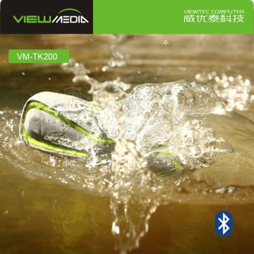 VM-TK200 IPX7 water resistance Bluetooth sport speaker in water