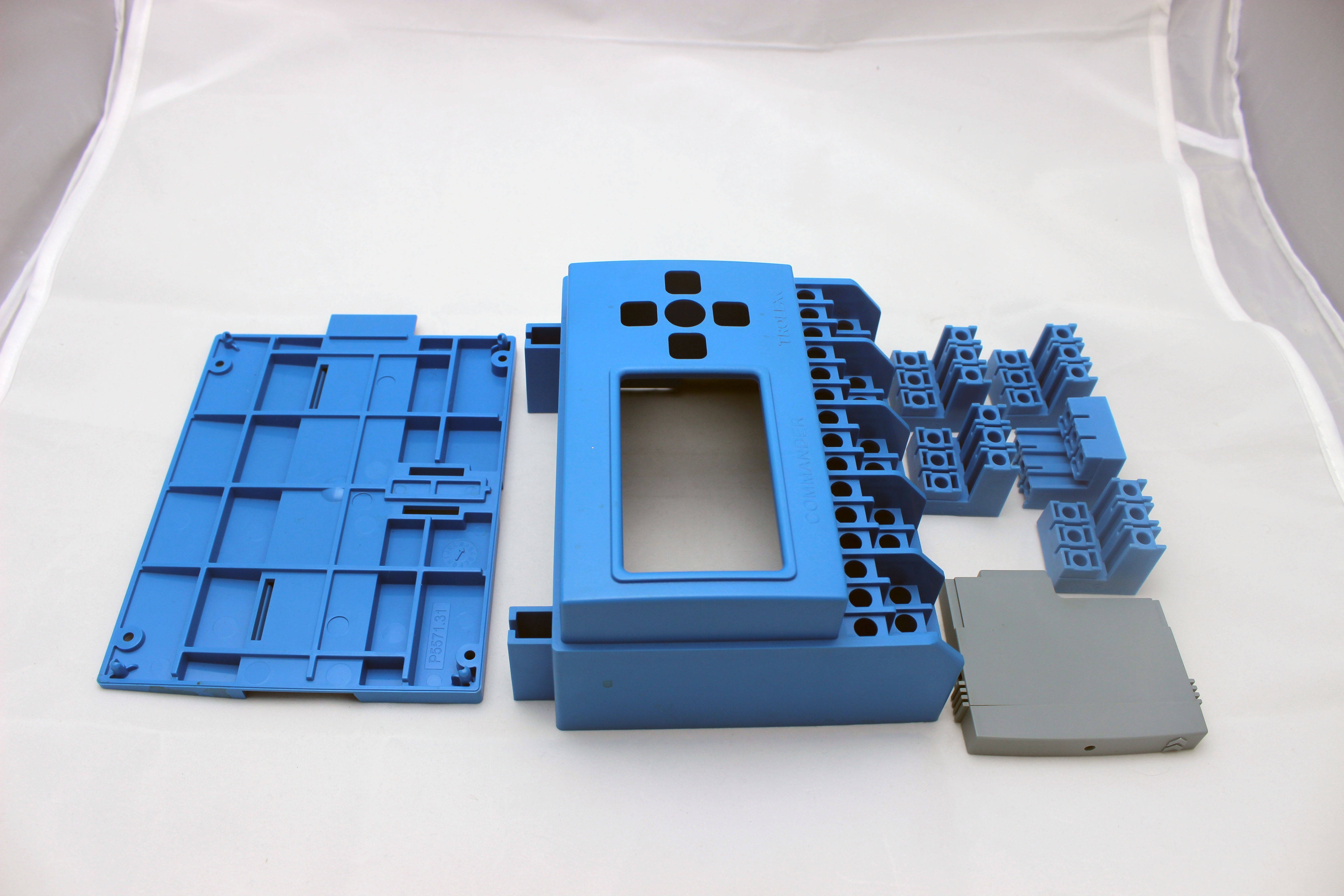 Injection Molded Plastic Enclosure2 Injection Molded Plastic Enclosure2