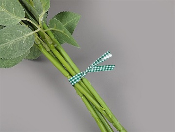 Cheap Ribbon Bow With Wire Twist Tie