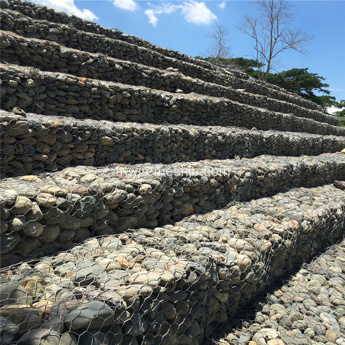 Panier de Gabion à mailles hexagonales enduites de vinyle