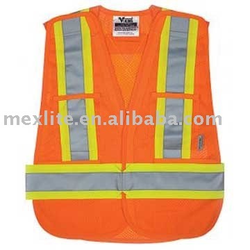 Reversible safety vest