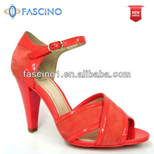 New design leather lady sandal