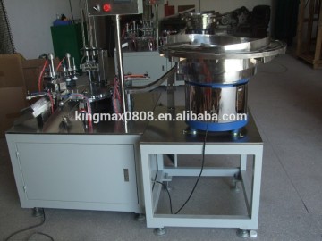 closure liner lining machine