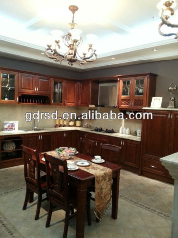 maple glazed kitchen cabinets