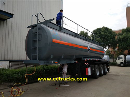 Tri-axle 7000 gallon sulfuri acid trailer