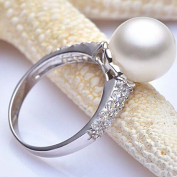 Simple Pearl Wedding Ring