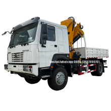 รถบรรทุก Sinotruck Howo 4x4 ติดตั้ง XCMG 12T CRANE