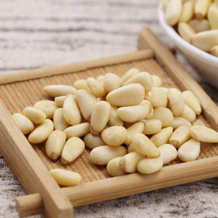 China Wholesale Dried Fruits Bulk In Shell Pine Nuts kernels