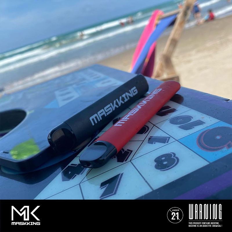 Máscara High ES 450 + puffs ecigarette quente