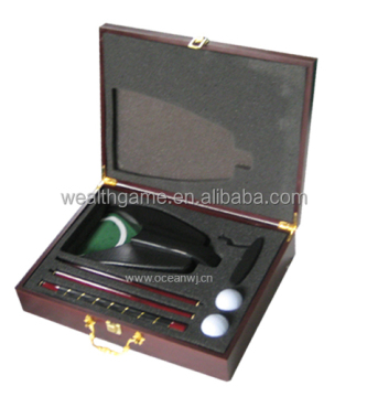 Wooden Case Golf Set