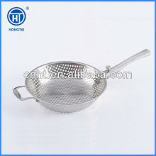 mesh grill basket with detachable basket / stock pot