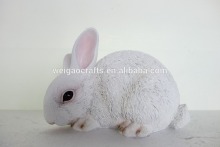 Safe kids polyresin rabbit outdoor decoration