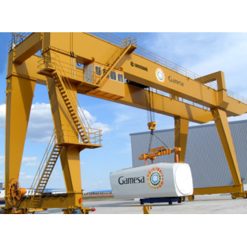 Crane a gantry standard europea 130 tonnellate