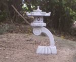 garden stone lantern