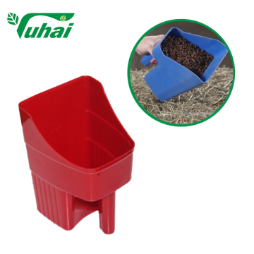 Plastic Feeding Scoop For Horse Hay Feeder