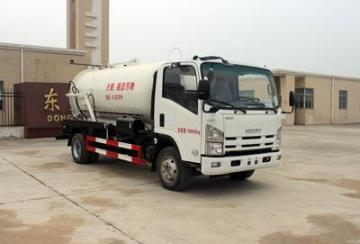 ISUZU 4x2 sewage tanks