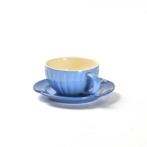 Gestreepte blauwe koffie -espressopop en schotel set