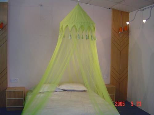 Velet bed canopy