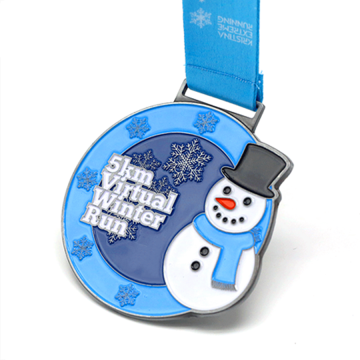 Médaille de course d&#39;hiver virtuelle de neige personnalisée