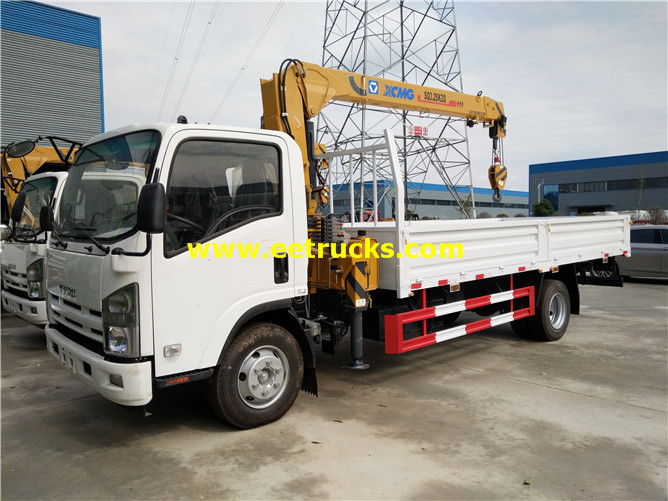 3 Ton XCMG Truck with Cranes