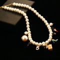 Alliage tour de cou de femmes délicat pendentif blanc collier de perles