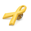Insignias promocionales del regalo de la forma de la cinta amarilla de los nuevos productos