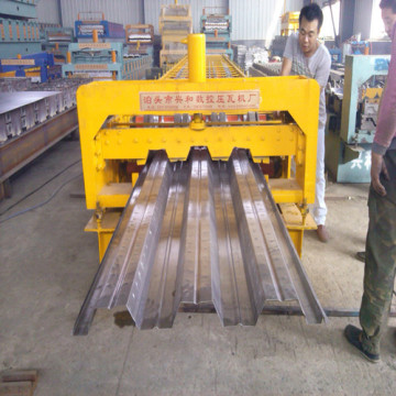 Galvanizado de chapa de acero piso cubierta máquina formadora de rollos