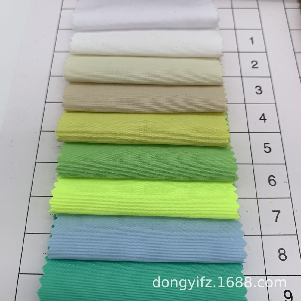Устойчивая к истиранию тканая парчовая ткань 228 T Abrasion Resistant 228 T Woven Brocade Fabric
