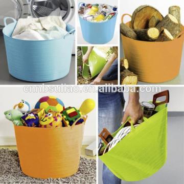 plastic bucket with lid with handle