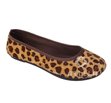 Lady flat animal prints footwear