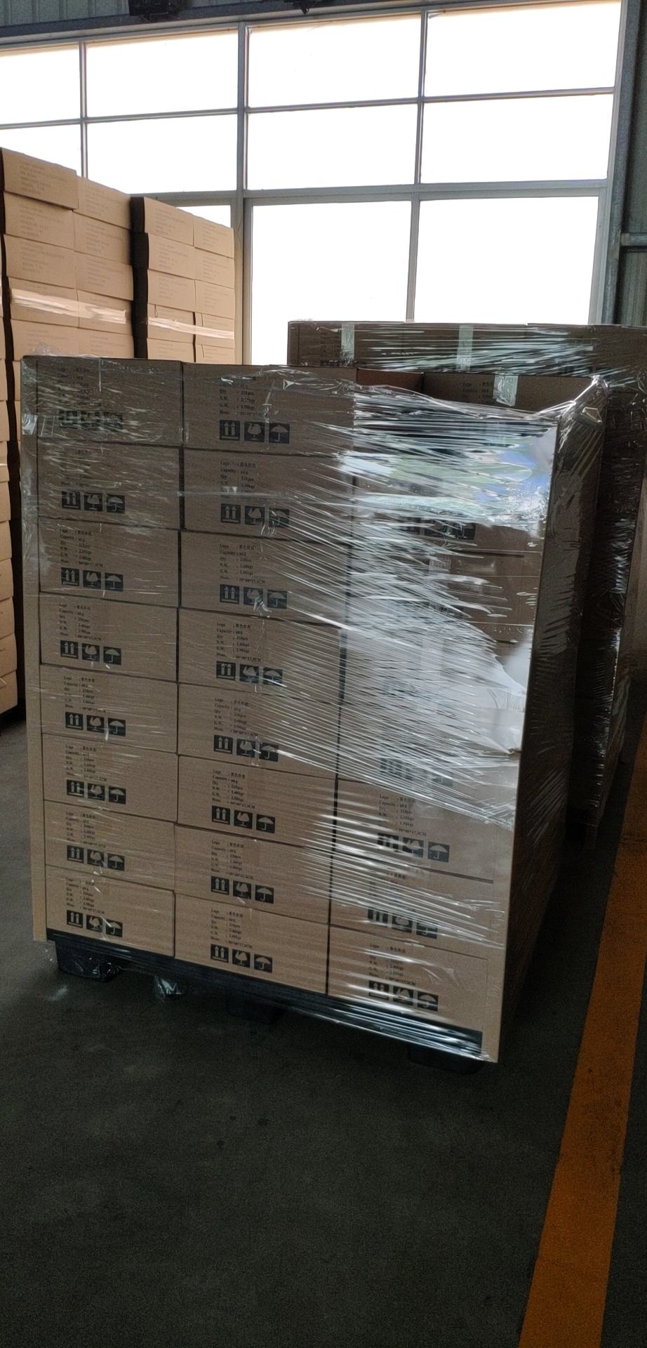 Fábrica de tubos de paquete de aluminio adhesivo de punta redonda round tip adhesive aluminum package tube factory