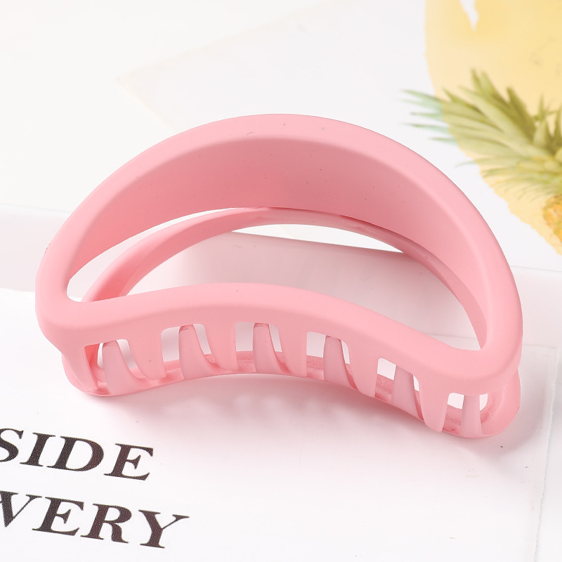 8cm Hot selling large claw clip chinese horsetail clip hollow moon claw clip female acrylic resin hairpin wholesale