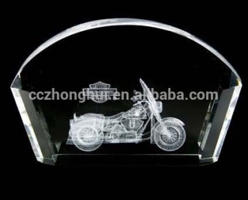 2016 Graceful design 3d engraved crystal paperweight