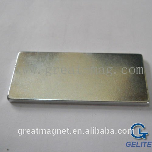 Block Strong permanent magnet