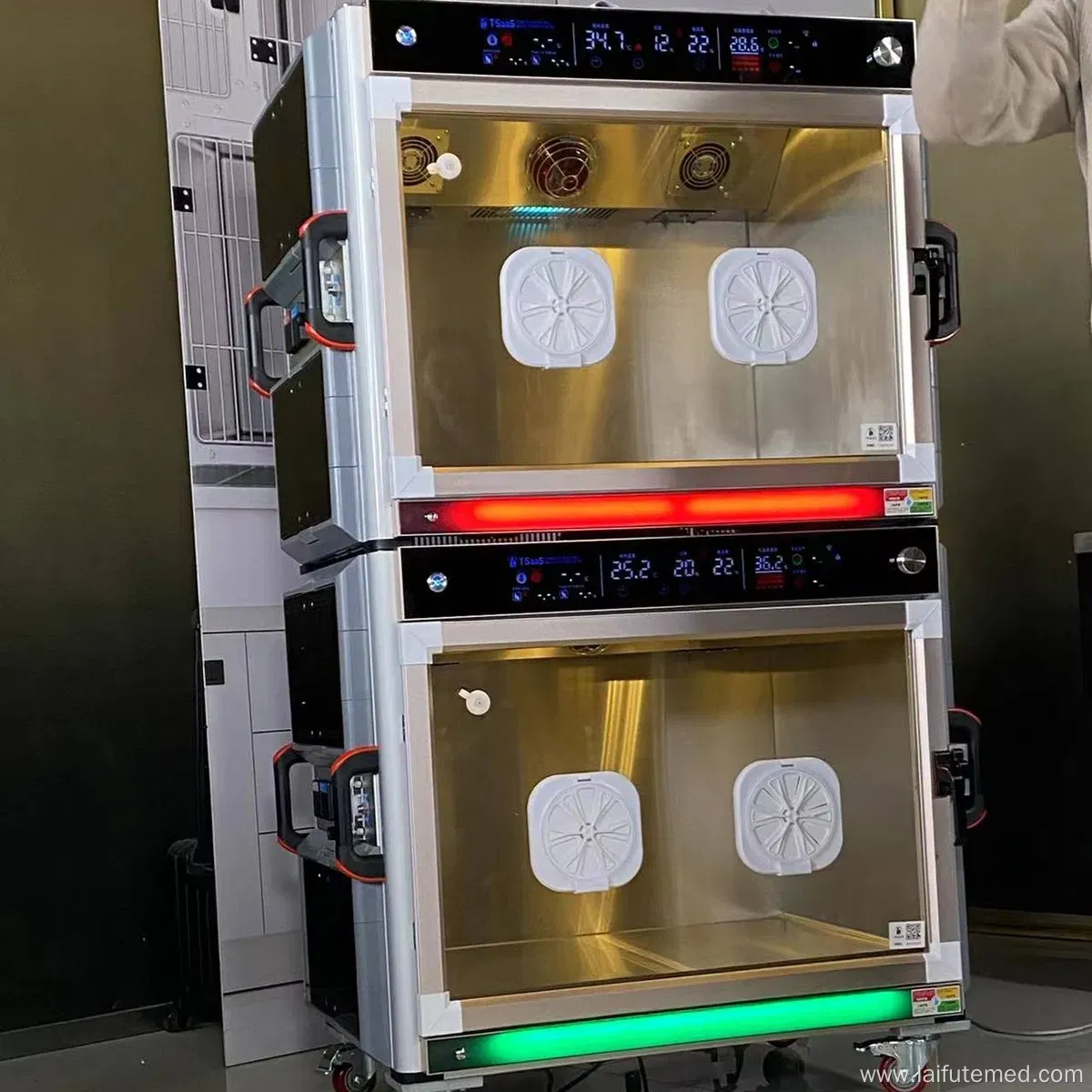 Pet ICU Incubator with Temperature Self-Adaption Adjustment System