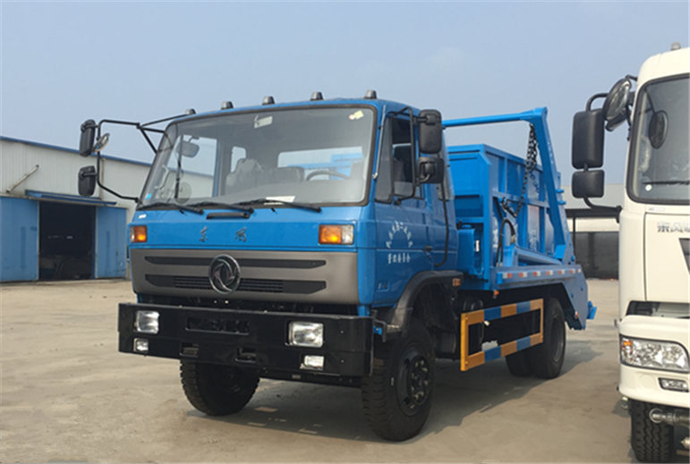 SWING ARM GARBAGE TRUCK