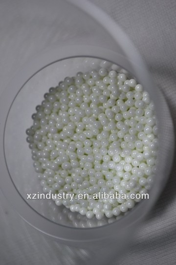 White zirconia ceramic ball