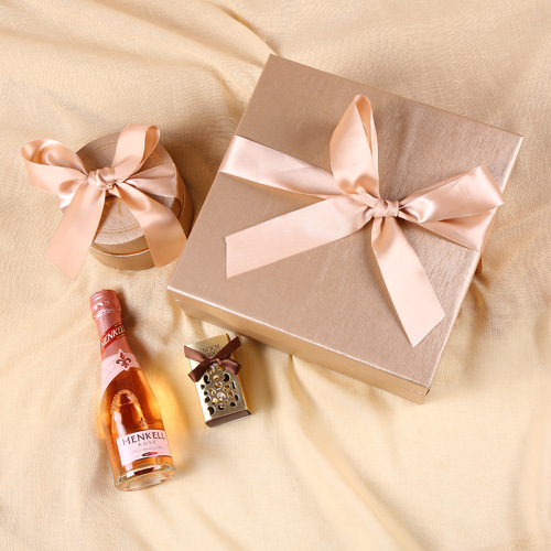 Small Wine Bottle Gift Box Custom Ribbon