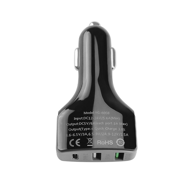 QC3.0 Adattatore per caricabatterie per auto con tre USB