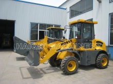 4 in 1 Bucket Hydraulic 4 Wheel Drive Loader with CE
