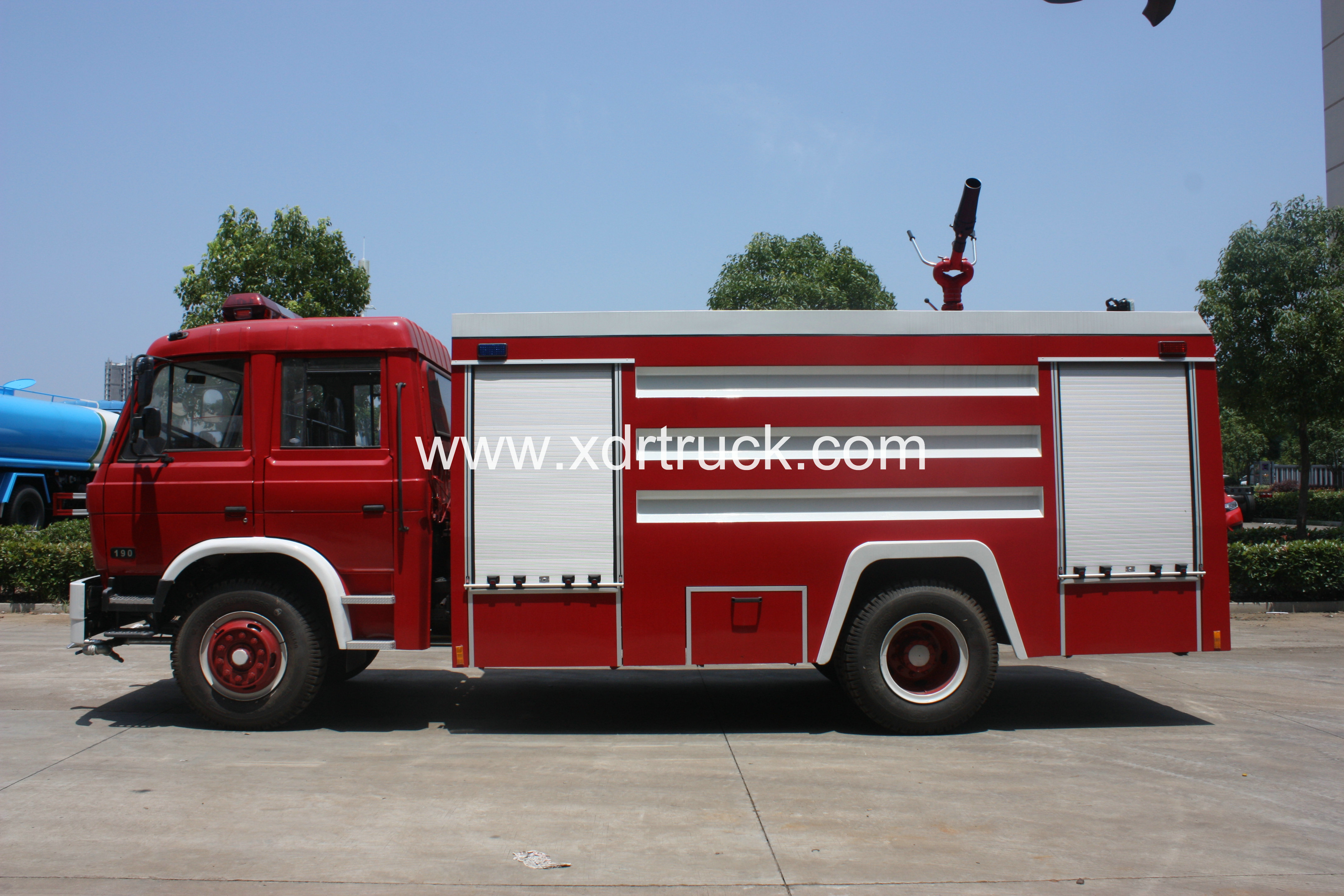 DONGFENG 153 8TON WATER FIRE TRUCK WITH FRONT SPRINKLER (6)