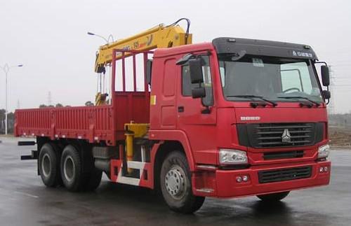 HOWO 6X4 Crane Mounted Truck with 8 T Telescopic Crane