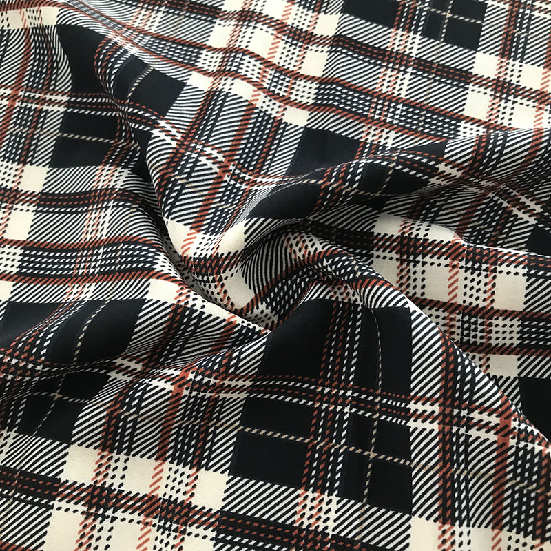 Wholesale factory new type floral pattern  polyester fabric factory sales poplin printed fabric for women