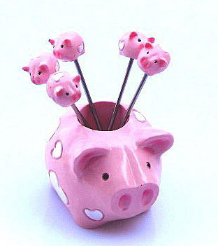 pig fruit fork