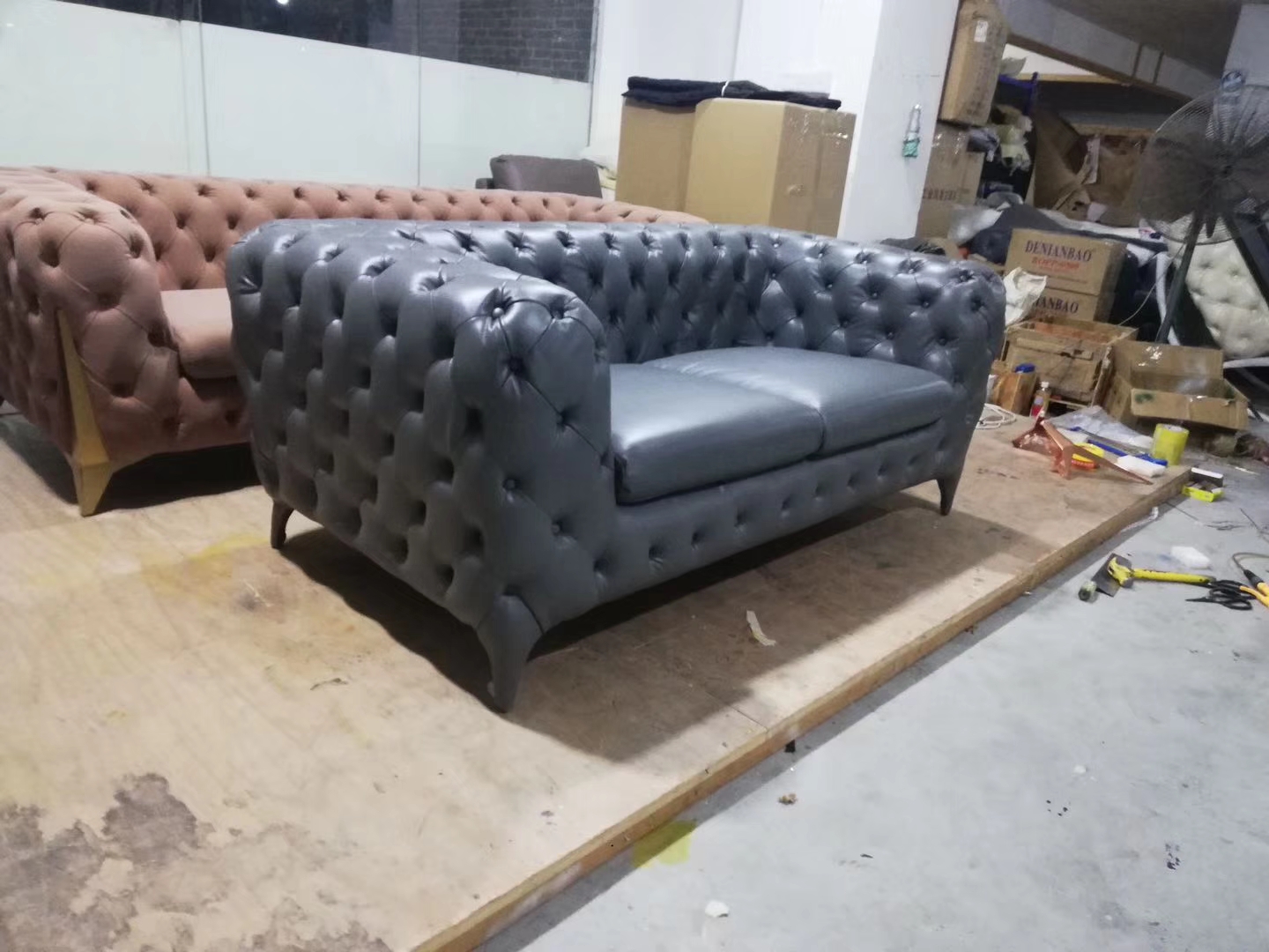Hotel Furniture  Modern Luxury Design Windsor Three Seater Sofa Tufted Chesterfield Couch by leather