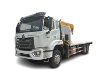 SINOTRUCK telescopic arm hydraulic crane truck