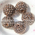 Perline di strass in resina solida di rame 20 * 22MM all&#39;ingrosso per braccialetto grosso