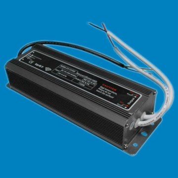 dual regulated voltage led power supply